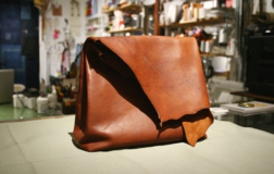 item_leatherbag2.jpg